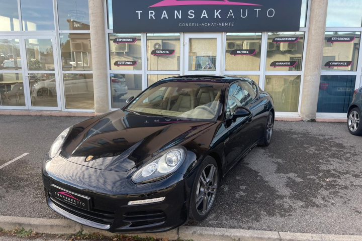 PORSCHE PANAMERA