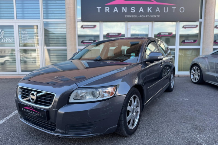 VOLVO V50