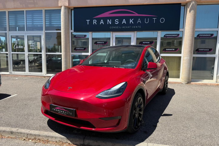 TESLA MODEL Y