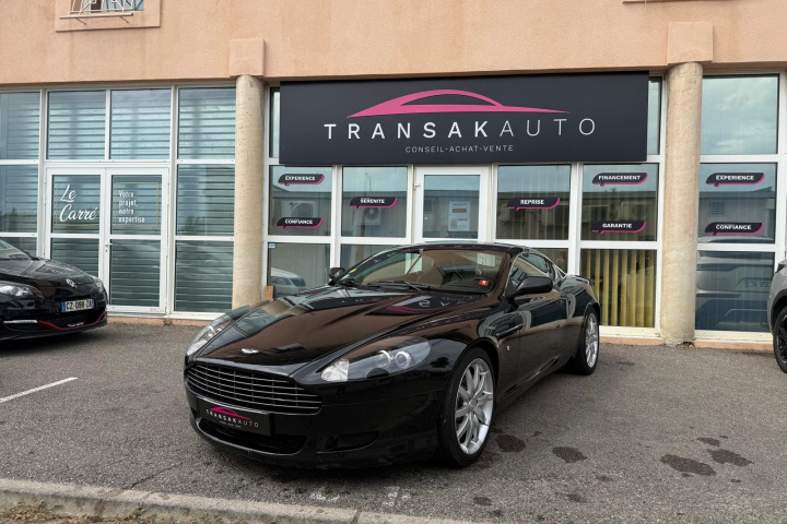 ASTON MARTIN DB9 